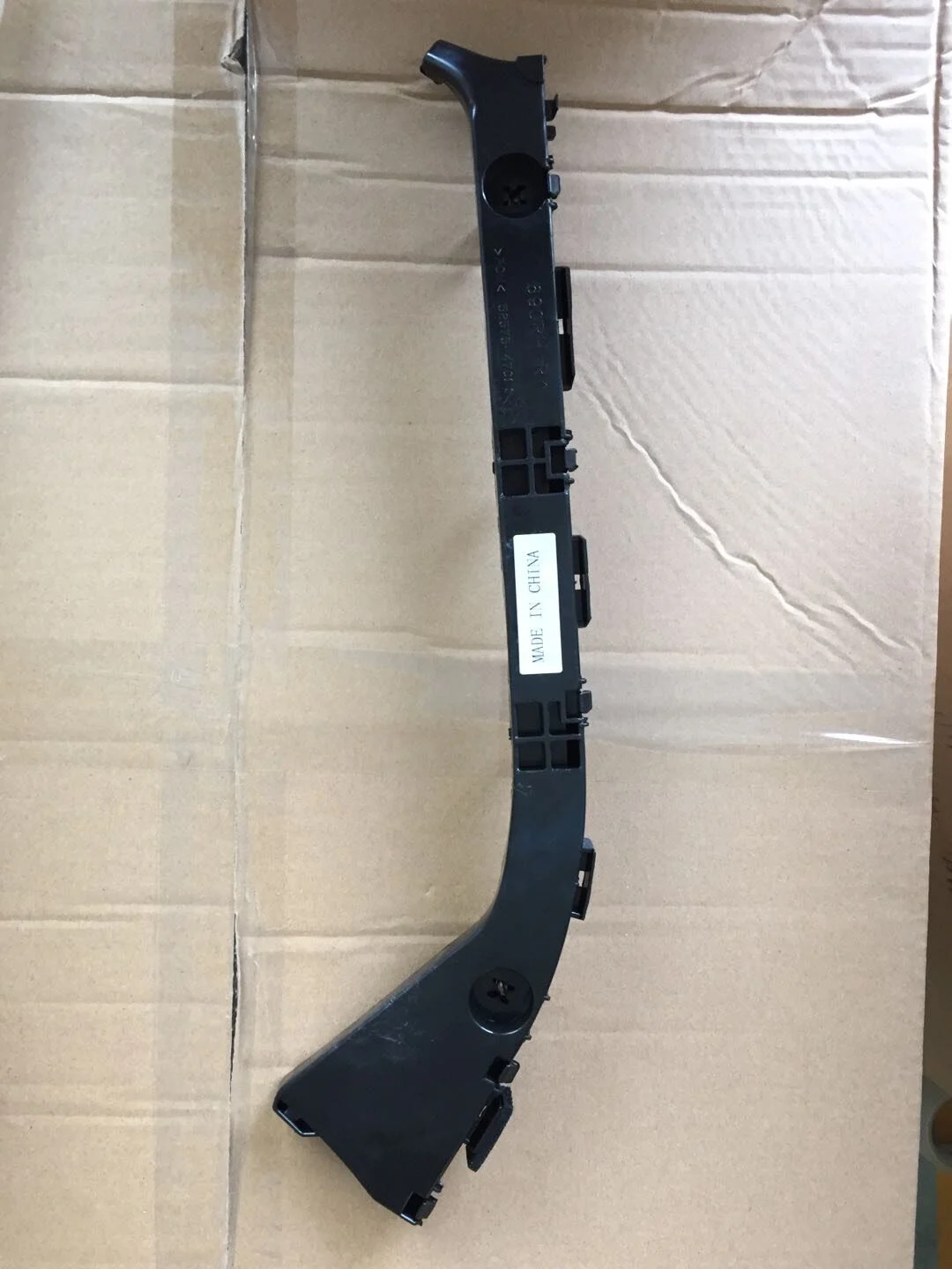 Крепеж Бампера Заднего Правое TOYOTA PRIUS NHW20 04-09 52575-47010