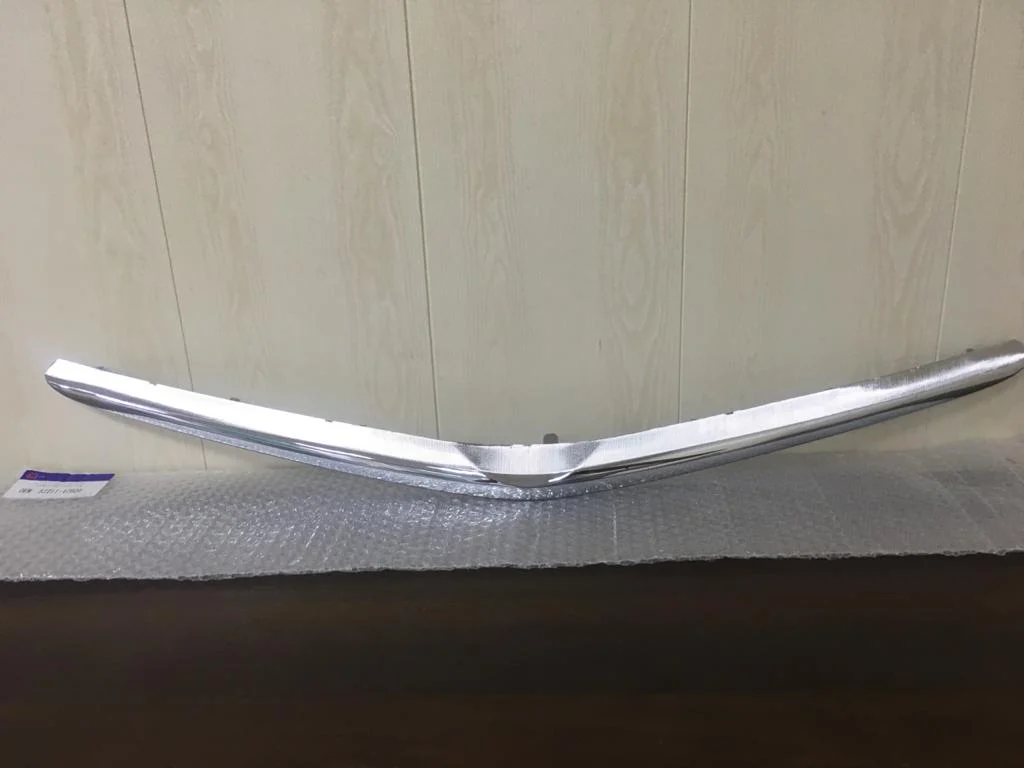 Накладка бампера Хромированная TOYOTA PRIUS NHW20 04-09 52711-470201