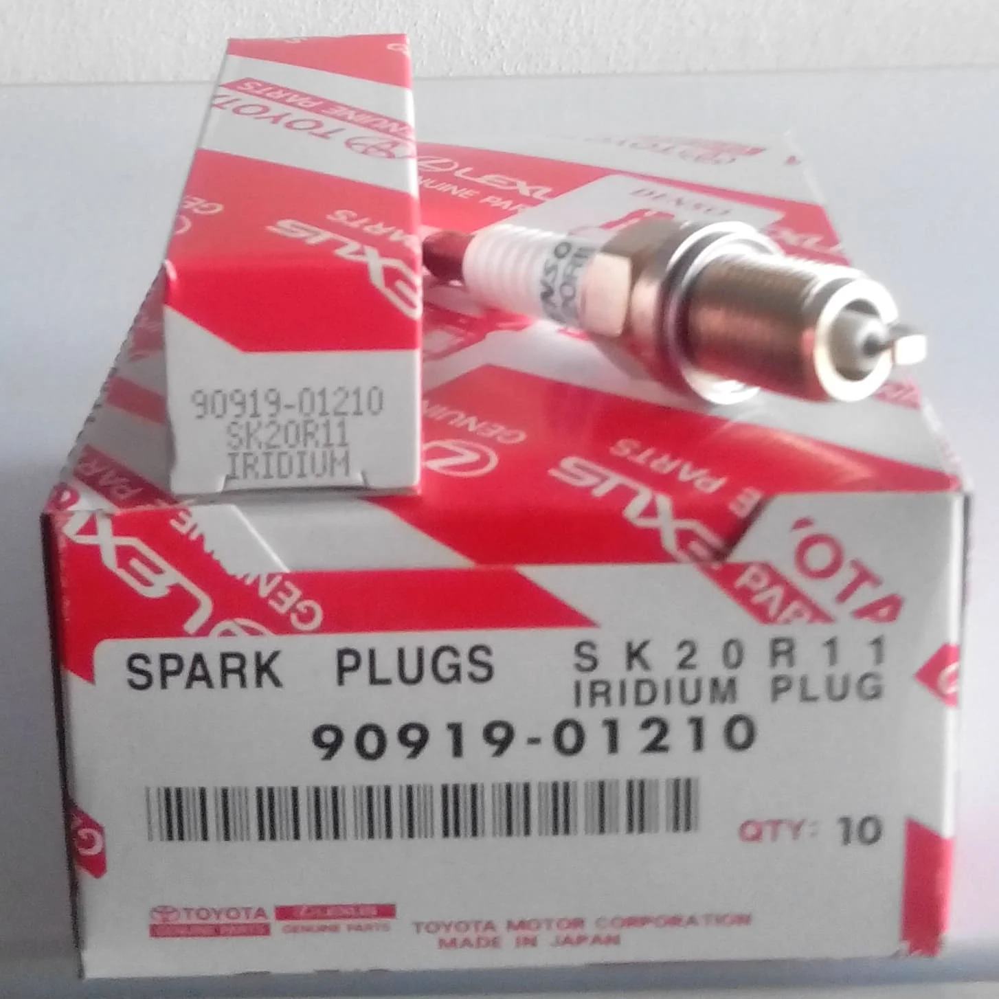 Свеча зажигания TOYOTA CAMRY SK20R11 2AZ-FE 2UZ-FE 90919-01210