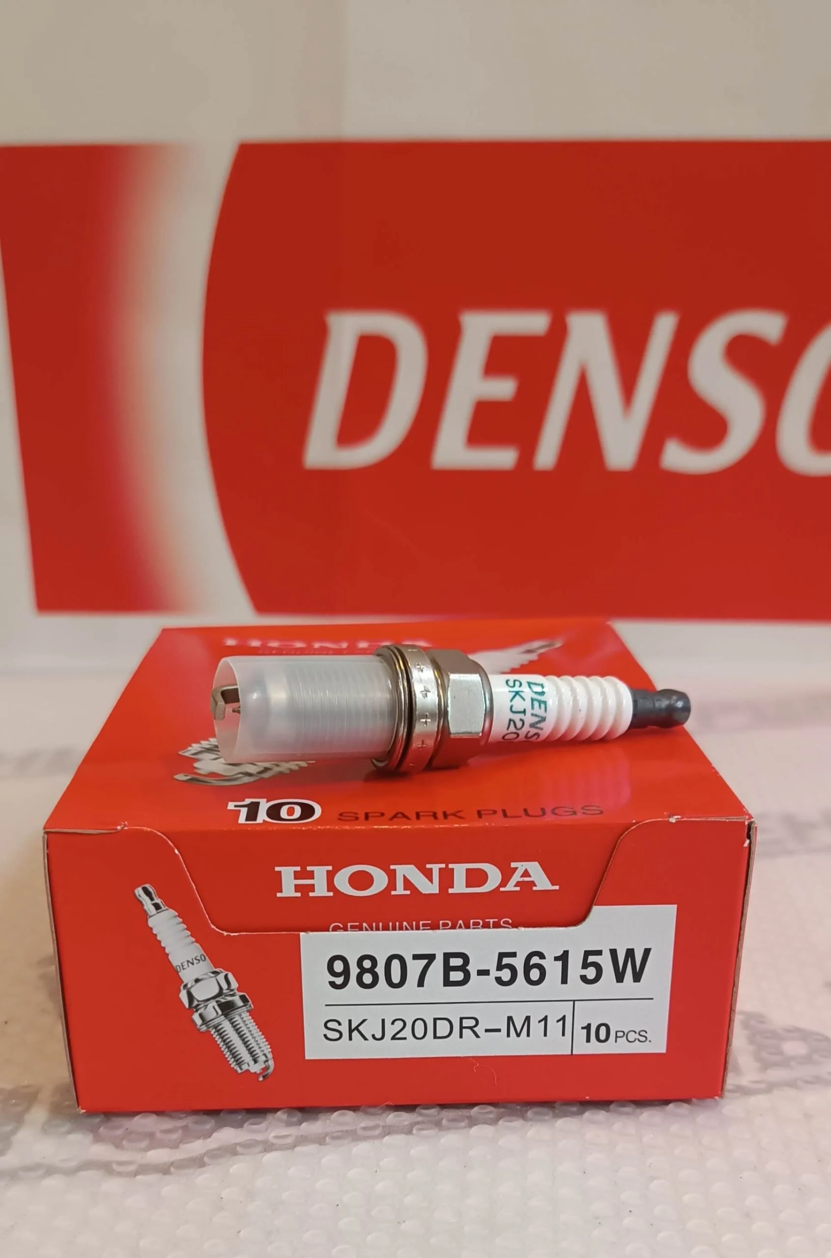 Свеча зажигания HONDA CR-V K24Z4 K24Z1 K24A 9807B-5615W