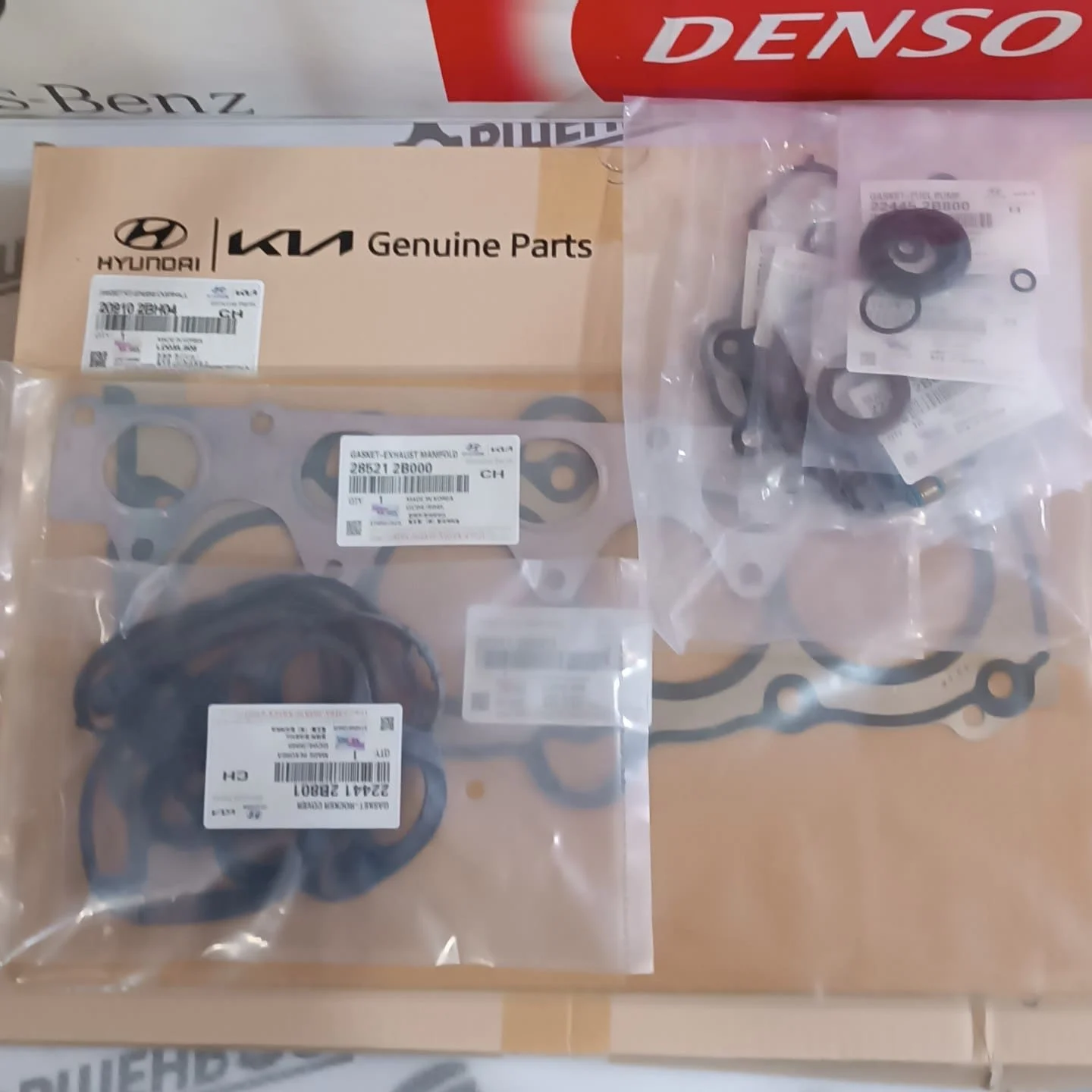 Комплект прокладок двигателя Hyundai Kia G4FG 20910-2BH04 20910-2BJ01